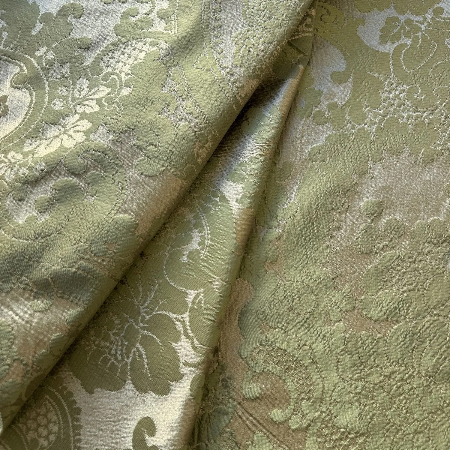DAMASK 001 GAUFFREE COL.25 BEIGE GREEN 130 CM 