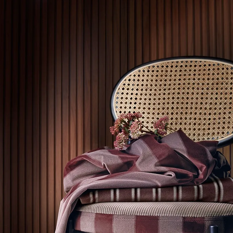 Винные полосы в интерьере